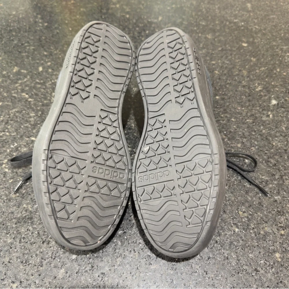 Adidas VI Court Women's Black Sneakers - Picture 3 of 6